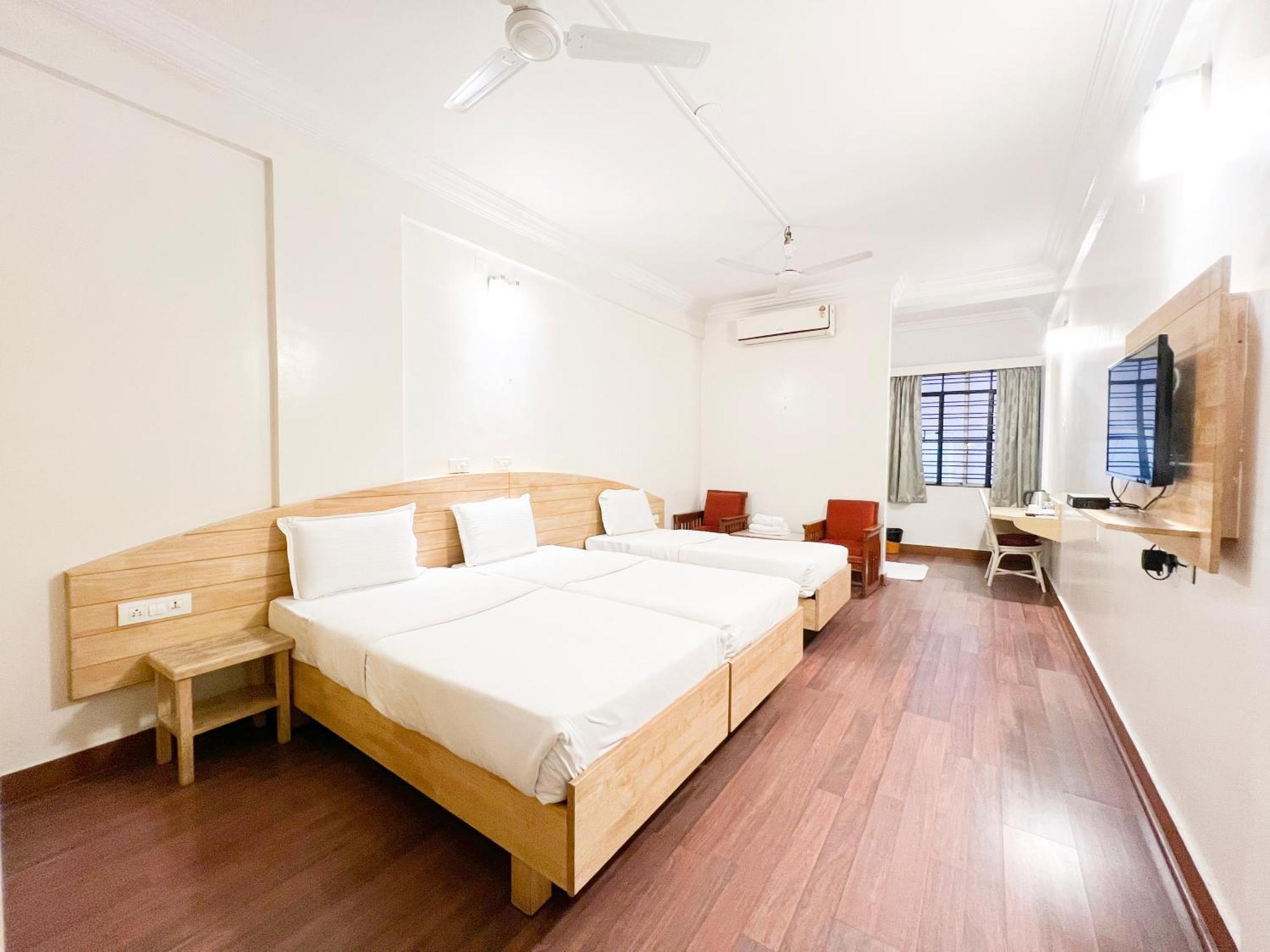 Hotel Vellara Bangalore Eksteriør billede