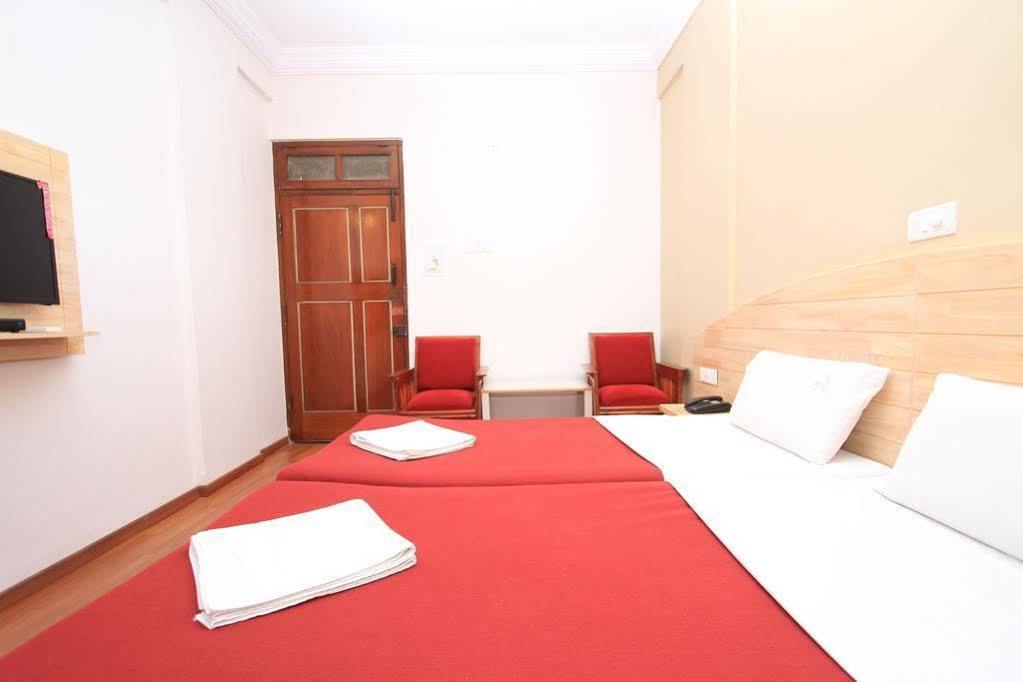 Hotel Vellara Bangalore Eksteriør billede