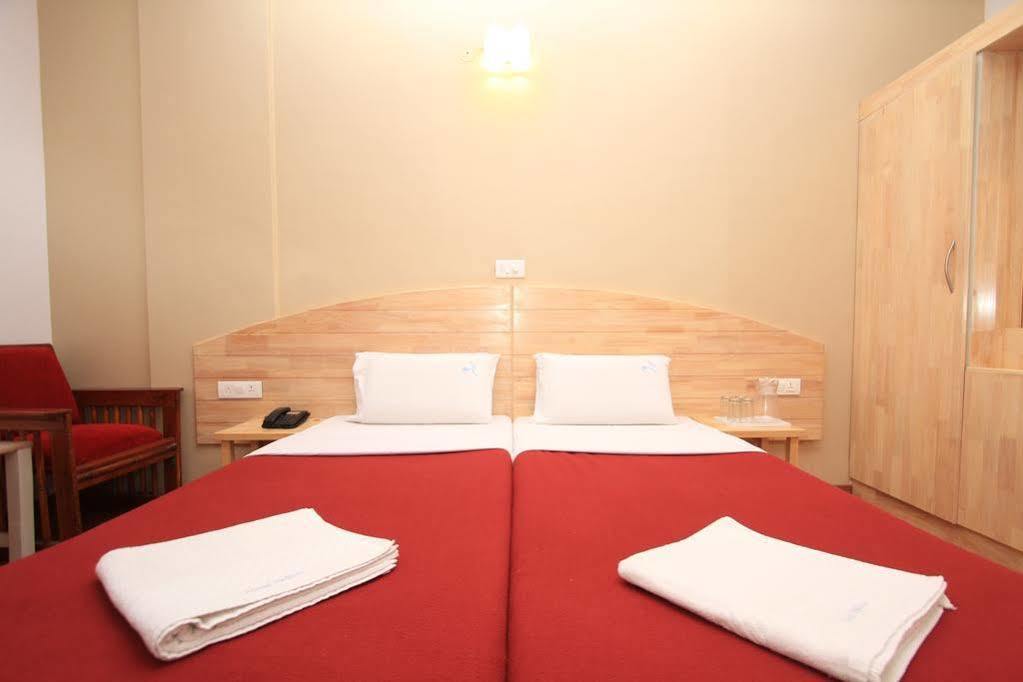 Hotel Vellara Bangalore Eksteriør billede