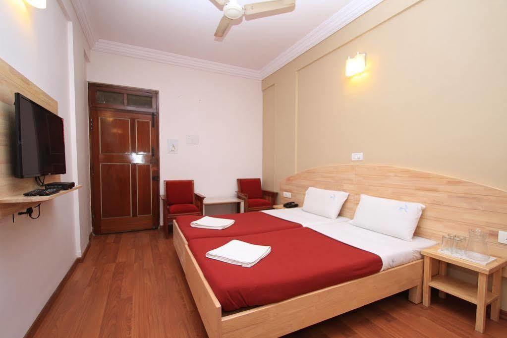 Hotel Vellara Bangalore Eksteriør billede