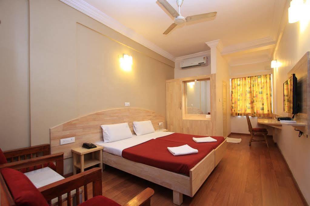 Hotel Vellara Bangalore Eksteriør billede